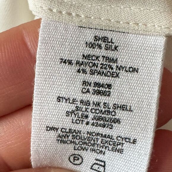 Theory | 100% Silk Ribbed Neck Shell Top - Picture 7 of 10